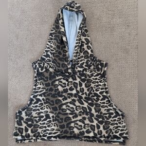 Urban Groove Animal Print Cropped Cotton Hoodie